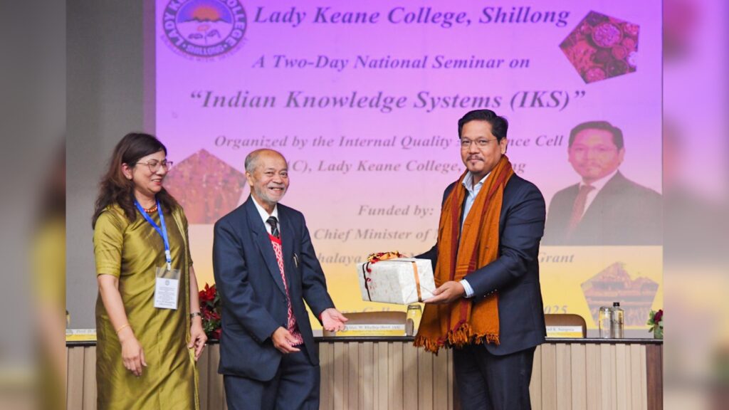 Chief Minister inaugurates National Seminar on Indian Knowledge Systems