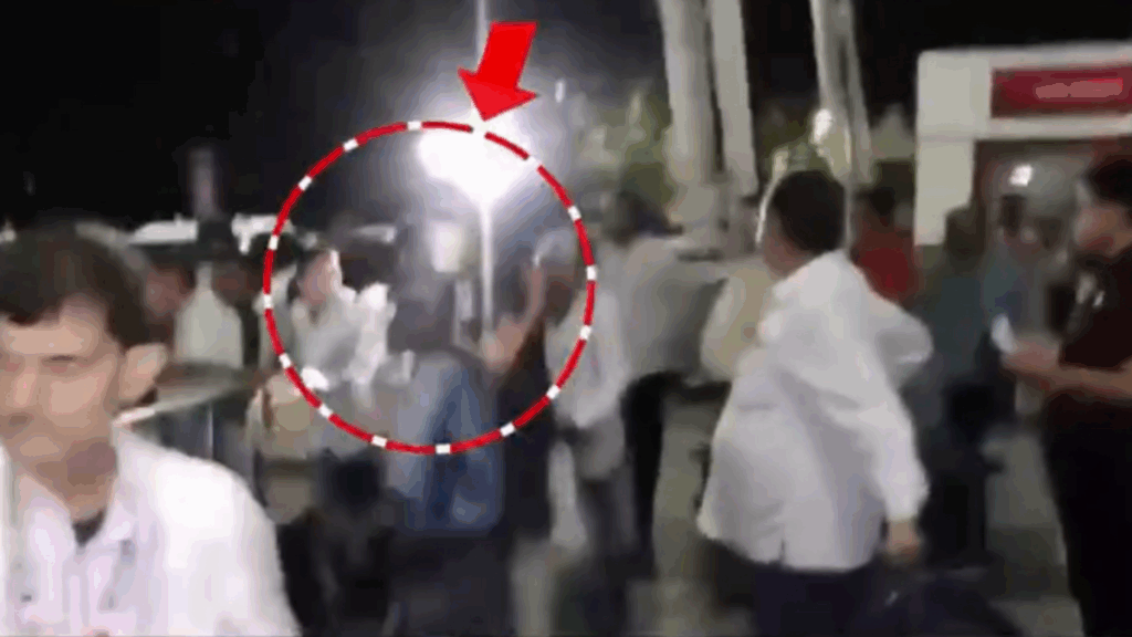 Jan shah shoh ki paralok ka Sonam katba dang ïalam ki Pulit ha Indore Airport
