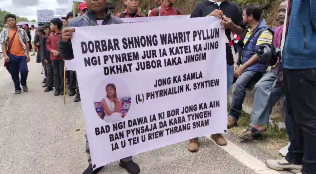 Set along shi jingim ïa u runar uba ot ryndang ïa ka Phyrnailin, dawa ki paidbah