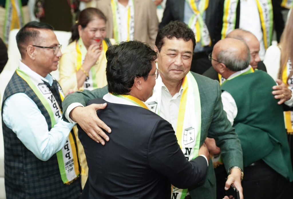 Ka jingpynïasoh ki MLA ka Congress sha ka NPP ka long katkum ki kyndon ka Bynrap Bahynriew: Conrad