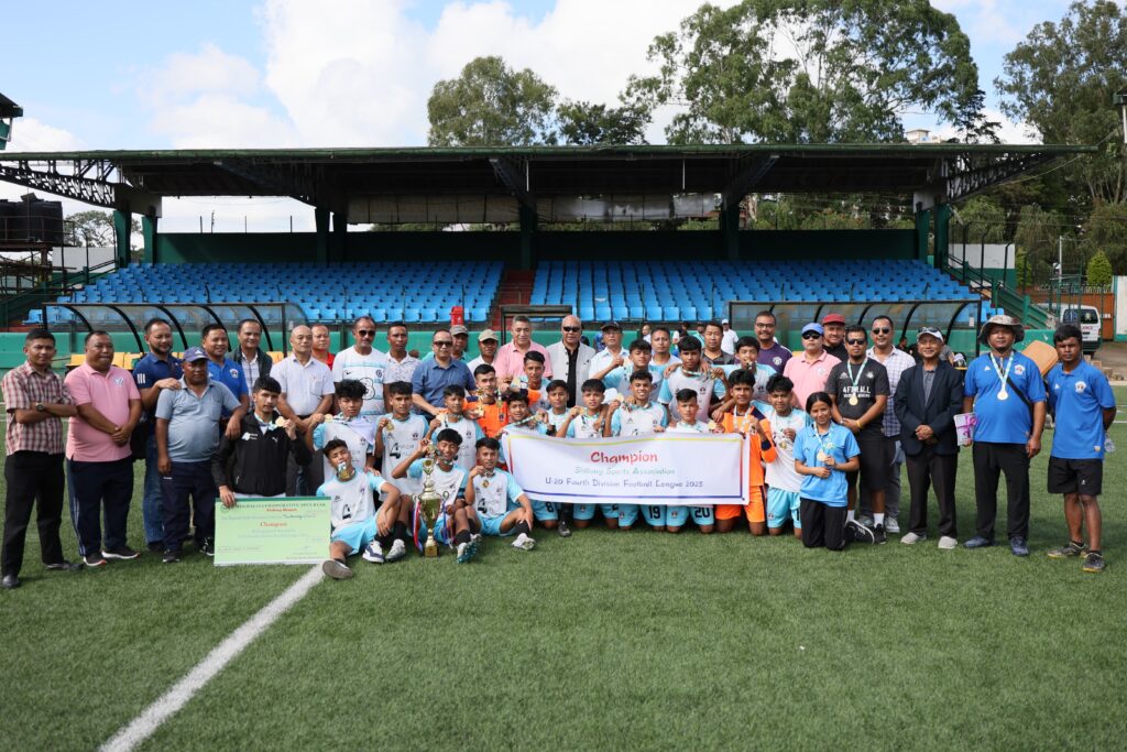 Mawkasiang lift SSA U-20 4th Division 2025 trophy by edging Mawlynrei on penalties