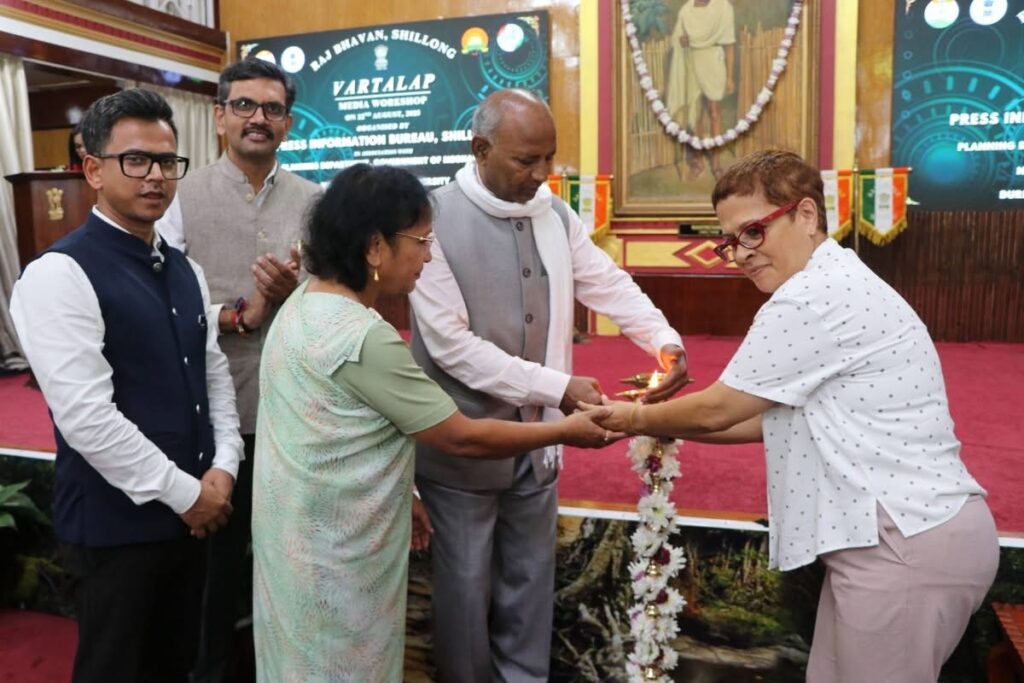 Kut jingmut ka Sorkar Pdeng ïa ka bha ka miat jong ka thaiñ shatei lammihngi, ong u CH Vijayashankar