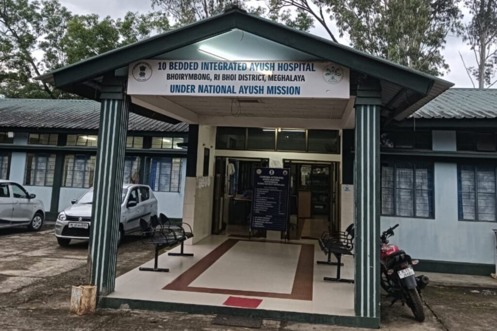 Sha ïing hap kit ñuit ki nongpang bym don jaka bret niut ha AYUSH Hospital, Bhoirymbong