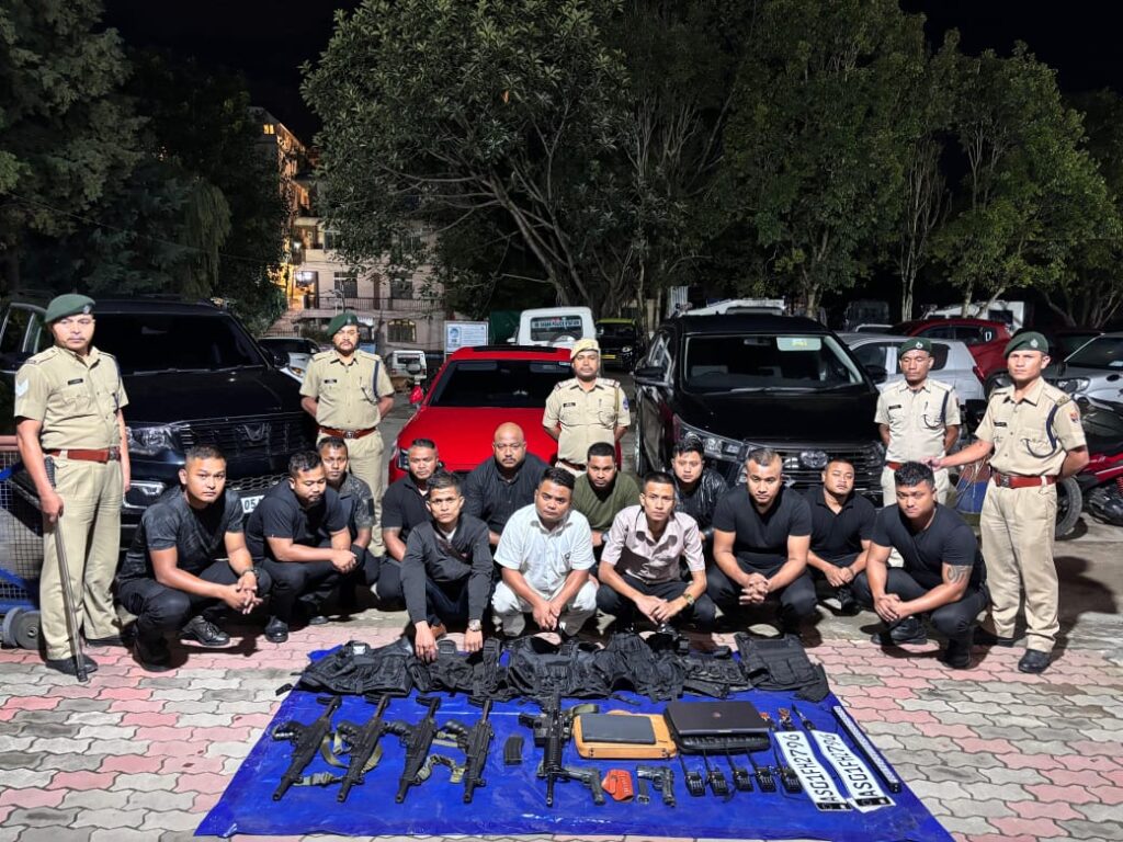 Hakhmat Secretariat kurup ki Pulit san tylli ki suloi Air Gun bad ki Walkie-Talkie Set na kali Scorpio