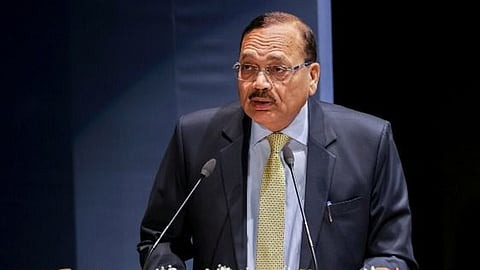 Thung ka President ka ri ïa u Justice Surya Kant kum u Chief Justice ka SC