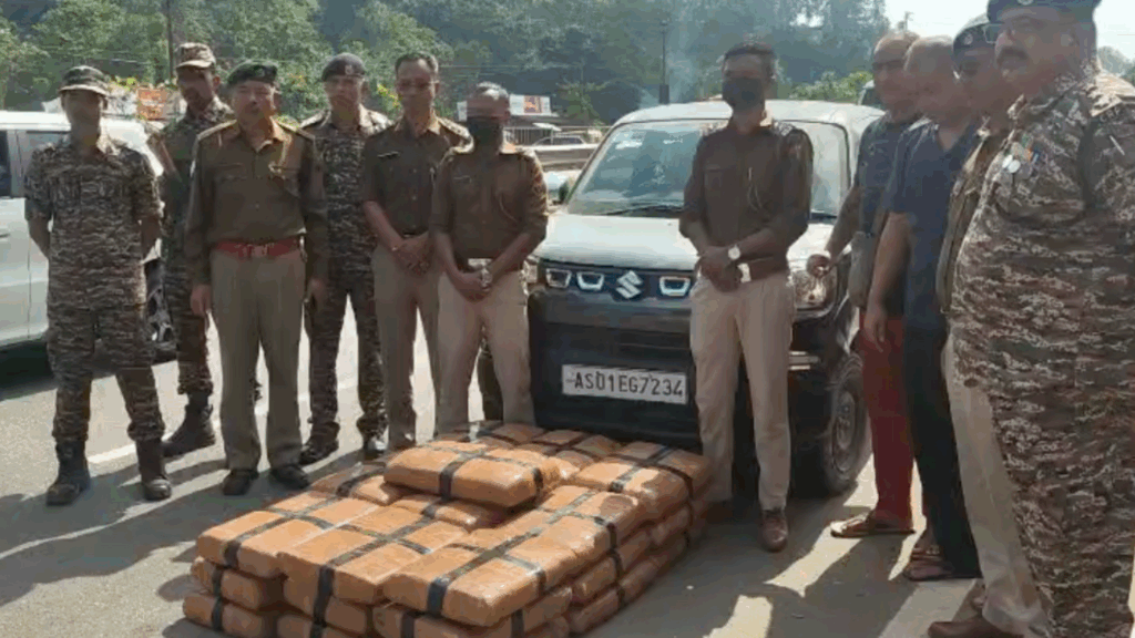 Bat ki Pulit ïa ka kali Maruti Espresso, kurup ïa u Ganja, phet u nongñiah bad nongbud