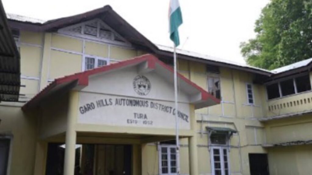 Wat ai tiket shuh ïa ki bar jylla ban ïakhun MDC ha ka Elekshon GHADC, thoh ka CRF sha ki Political Party