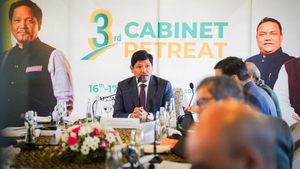 Mynjur ka Sorkar Jylla ban pynjlan ïa ka jingshakri ki ophisar ba la shongthait