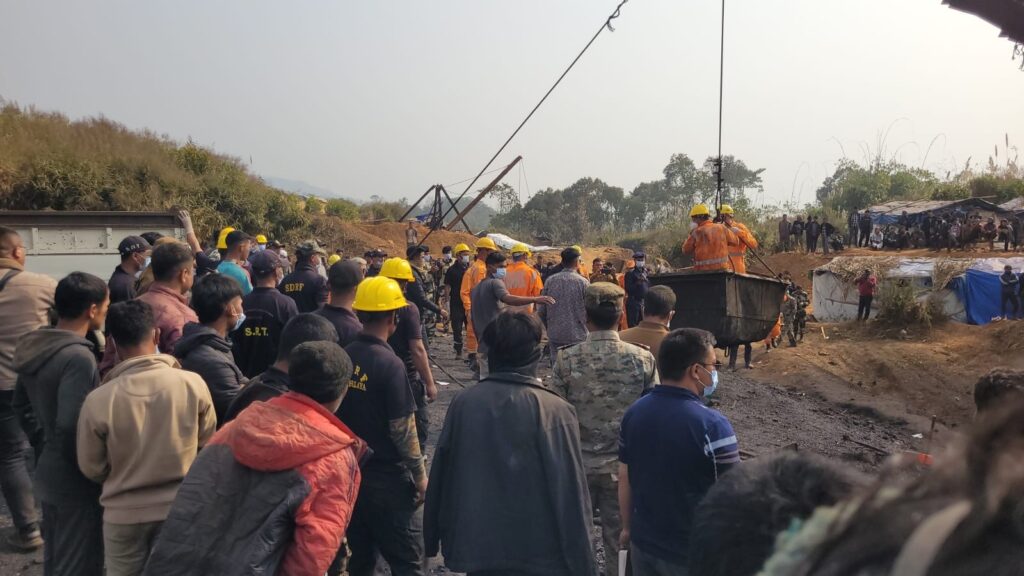 14 ngut shah kem ha ka jingtih dewïong beaiñ, 7 ngut tang ha ka jingjia ha Mynsngat-Thangsko