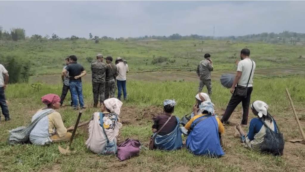 Khlem ïoh leit rep ki nong Lapangap, khang ki Pulit Assam ïoh mih ka jingkulmar bad ki Karbi