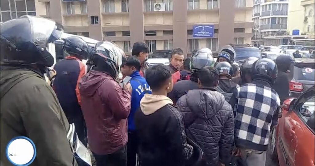 Bike taxi riders seek individual permits, oppose mandatory aggregator system